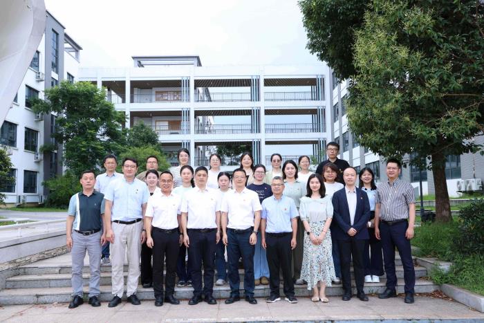 fc815a37297045949a063fa2bbb56f8.jpg fc815a37297045949a063fa2bbb56f8.jpg